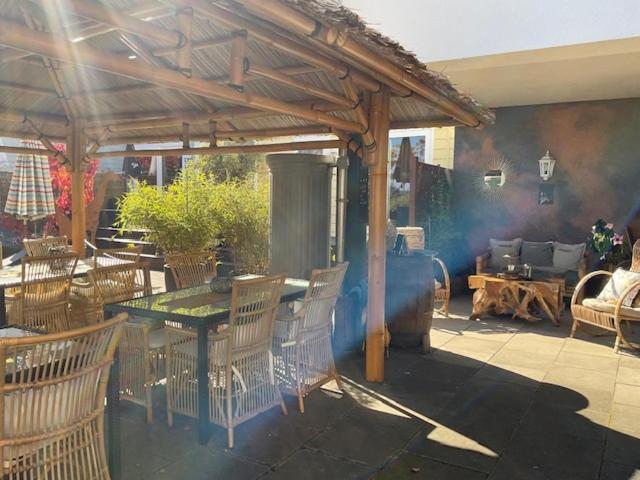Zu Jeddelohs Bungalows & Apartments -Adult Friendly Gladenbach Екстериор снимка